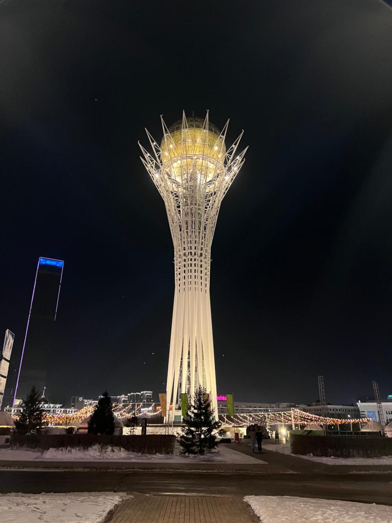 7 Очень Теплая Возле Байтерека Квартира Для 1-4 Человек أستانا المظهر الخارجي الصورة